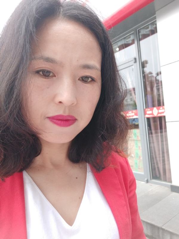 枫叶飘零的第一张照片--恩施中老年相亲网